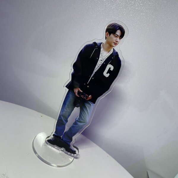 画像2: INFINITE ミョンス L アクスタ017 (2)