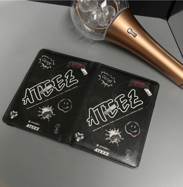 画像1: ATEEZ パスポートケース 005 (1)