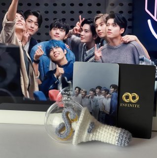 infinite ソンギュ ポップアップ ペンライトカバー と　トレカ INFINITE ピリッツ ソンギュ ペンライトカバー - メルカリ