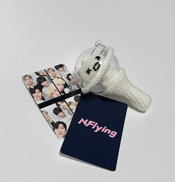 画像1: N.FLYING ペンライト型 編み編みキーホルダー (1)