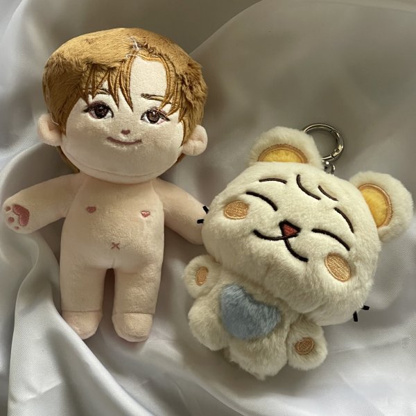 画像1: 【15cm Doll】INFINITE ソンギュ SungKyu 応援ぬいぐるみセット PIRITZ kkyukkyu (1)