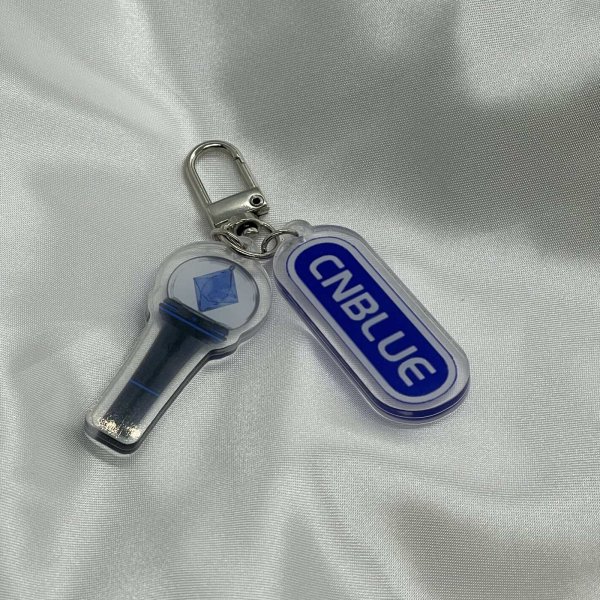 画像1: CNBLUE ペンラ型アクリルキーホルダー002 (1)