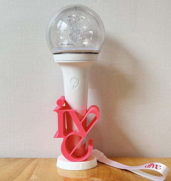 画像1: IVE ペンライトスタンド 011 ユジン ガウル レイ ウォニョン リズ イソ YUJIN GAEUL REI WONYOUNG LIZ LEESEO  (1)